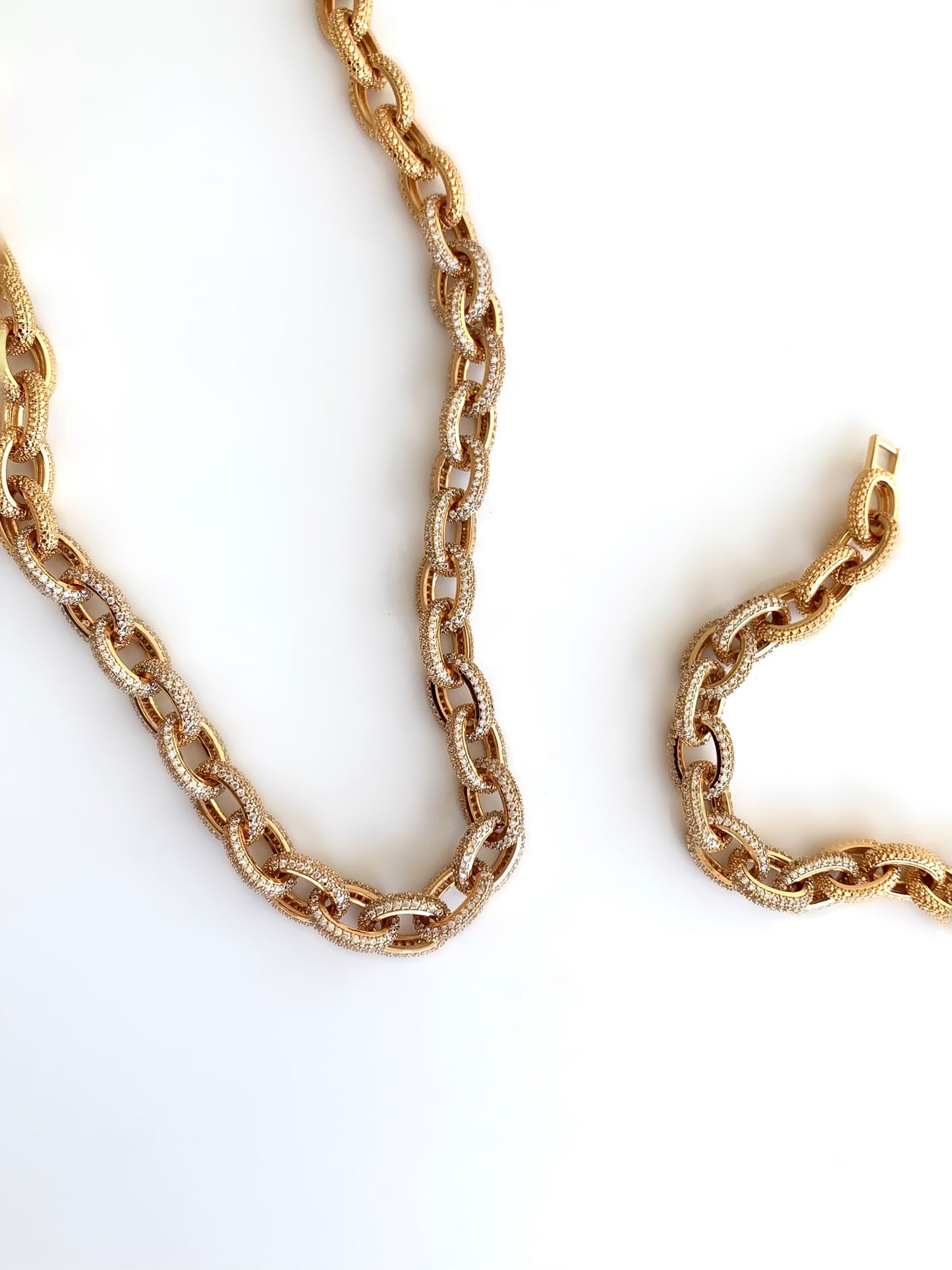 SUNDREAM CHAIN